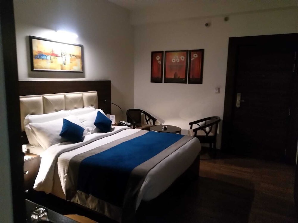 Jb Sky Hiton Inn — Lucknow — photo 3