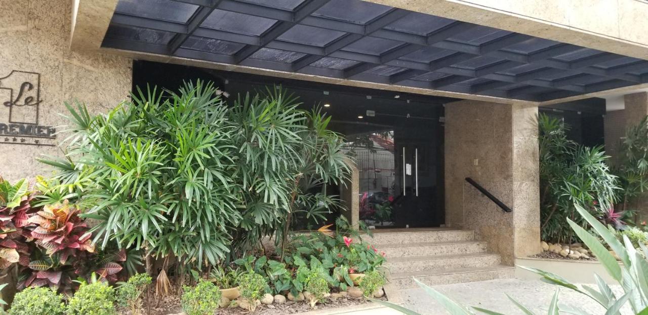 Le Premier Niteroi — 4-Star Luxury Hotel in Niteroi, Brasil