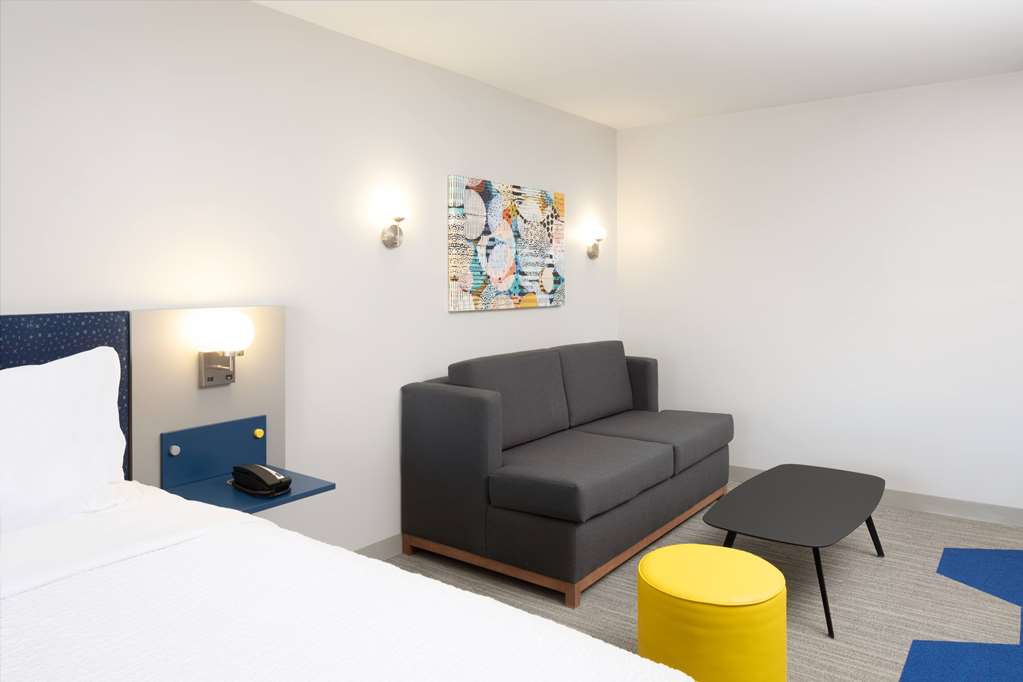 Microtel Inn & Suites by Wyndham Macedon - photo 15