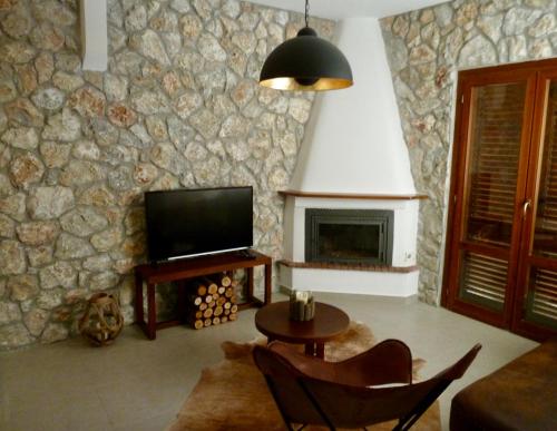 Beach House Nikiti — 4-Star Luxury Hotel in Nikiti, Greece