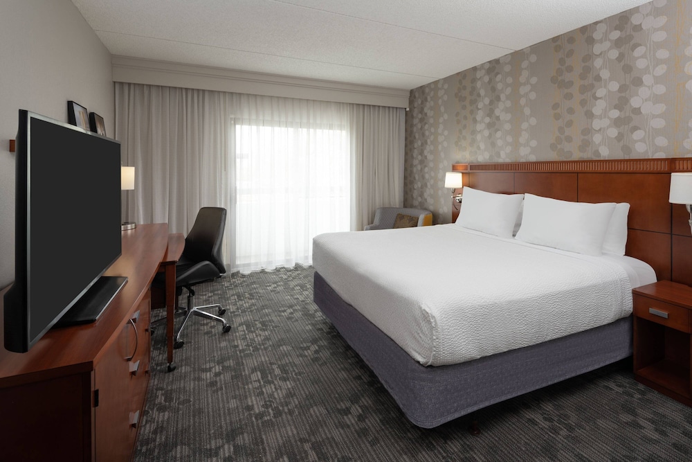 Courtyard by Marriott Chicago Wood Dale - photo 20