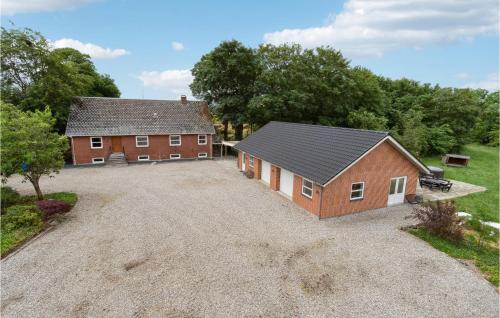 Lovely Home In Grindsted With Wifi — 4-Star Luxury Hotel in Grindsted, Denmark