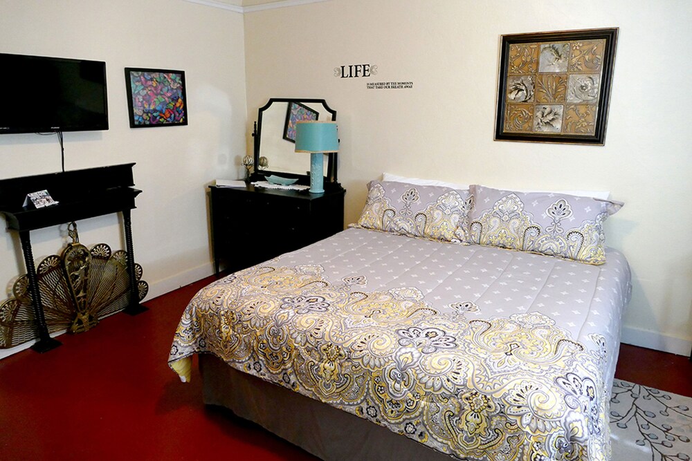 Historic Whiting Hotel Suites - photo 56