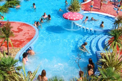 Lagrange Grand Bleu Vacances Residence Les Pescalunes — Agde
