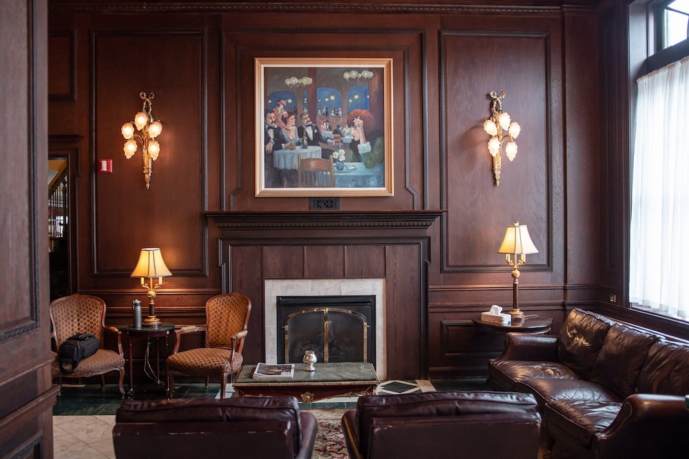 Landmark Inn - photo 27