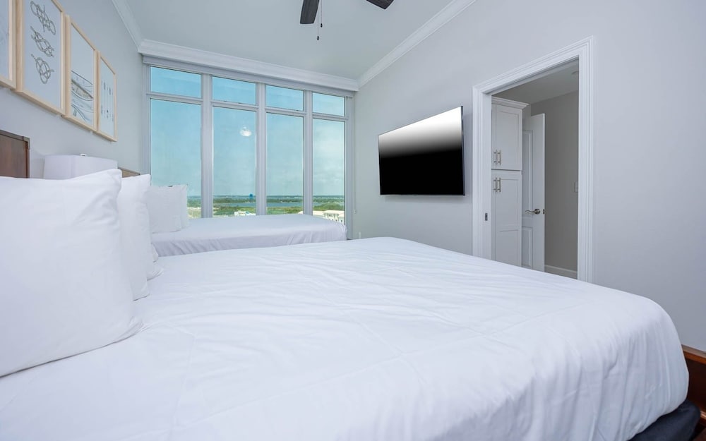 Phoenix Gulf Towers 901 4 Bedroom Condo - photo 10
