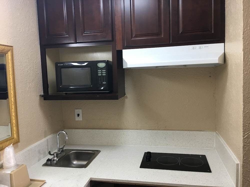 Chaparral Motel - photo 16