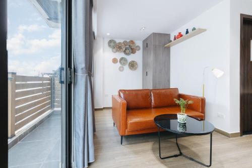 LUCK APART 8 Hanoi Westlake Balcony Studio — 4-Star Luxury Hotel in Hanoi, Vietnam