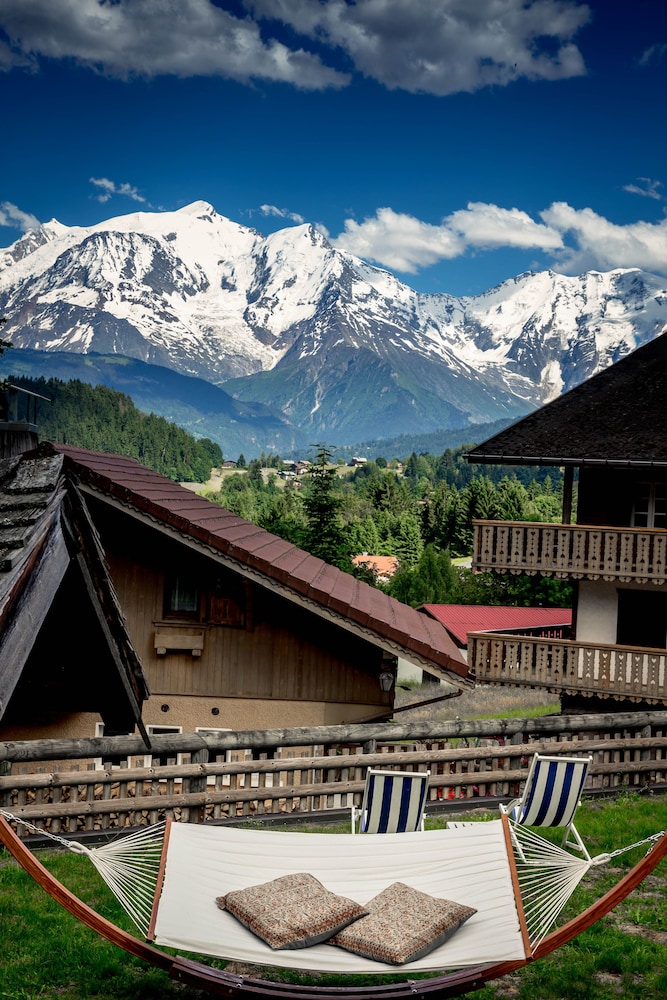 Les Roches Fleuries - carbon neutral hotel in Cordon