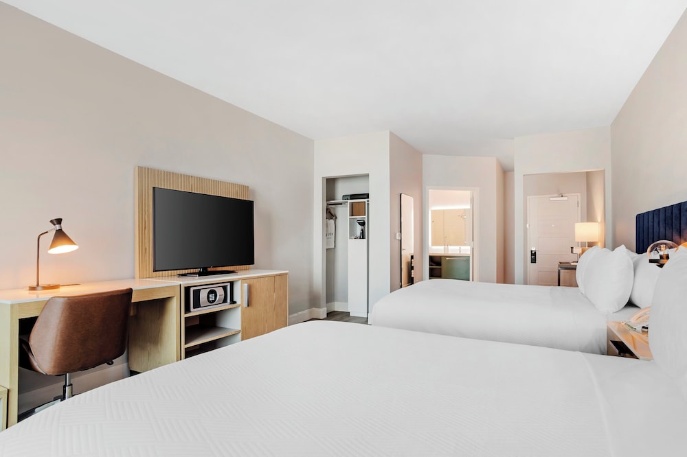 EVEN Hotel Waco University Area by IHG - photo 8