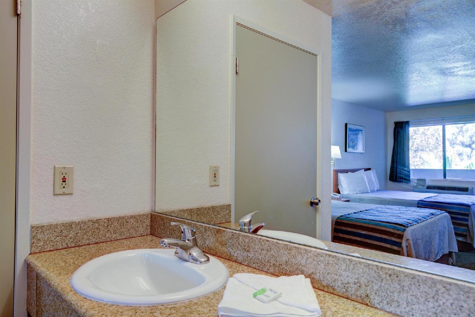 Good Nite Inn Sylmar - photo 21