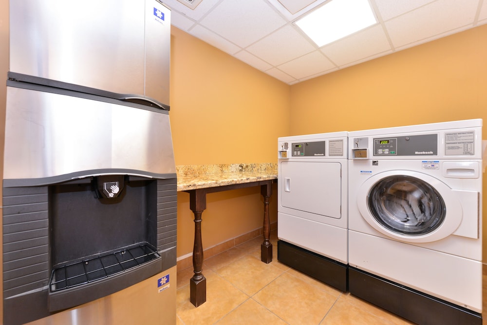 Hampton Inn & Suites Phoenix Gilbert - photo 50
