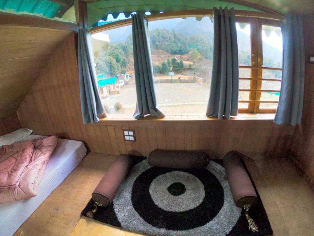 Silver Cloud Cottage Pangot — 4-Star Luxury Hotel in Naini Tal, India