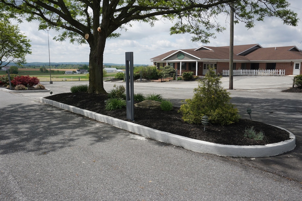 Harvest Drive Family Inn - photo 51