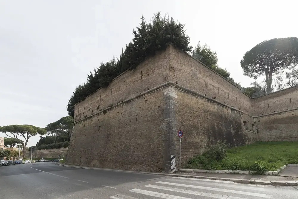 Luxury large flat with terrace on Vatican Walls — 4-Star Luxury Hotel in Rome, Italy