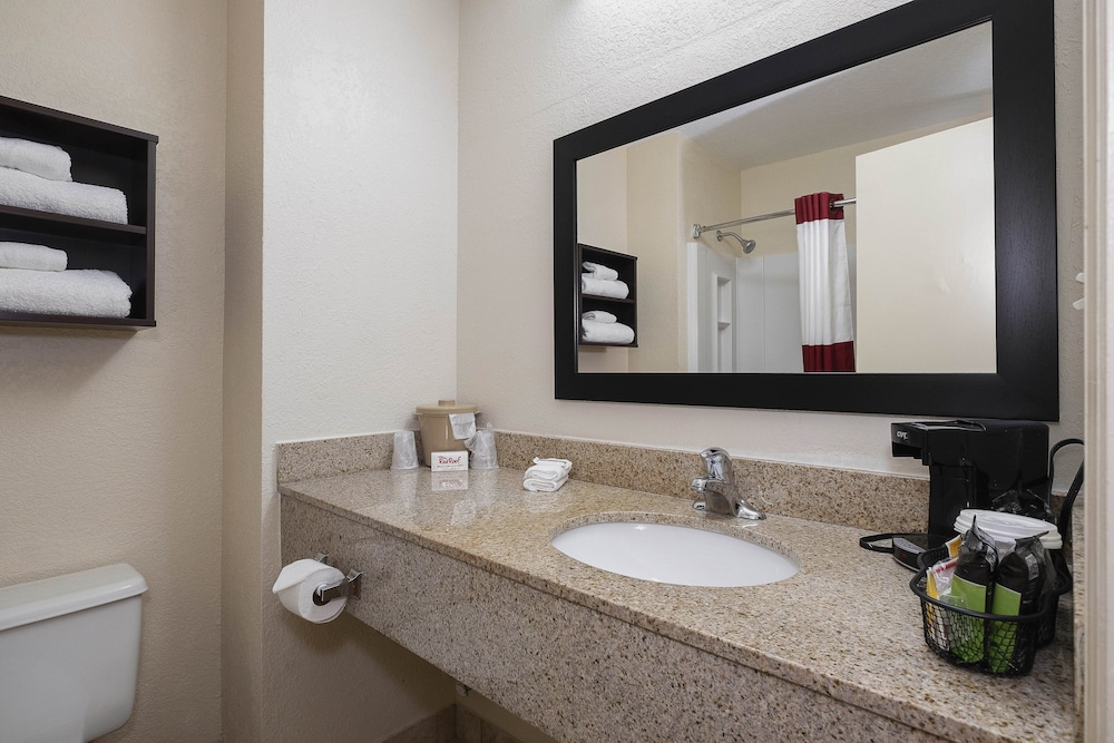 Red Roof Inn Roanoke Rapids - photo 22