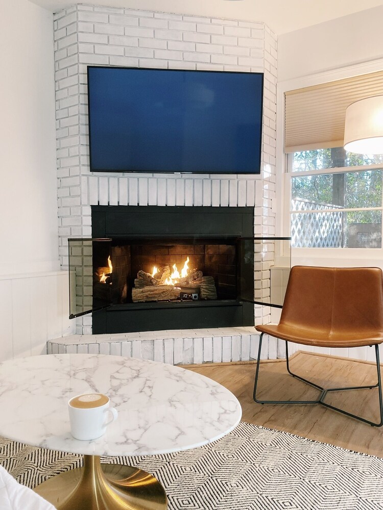 Outpost Inn in Highlands, United States