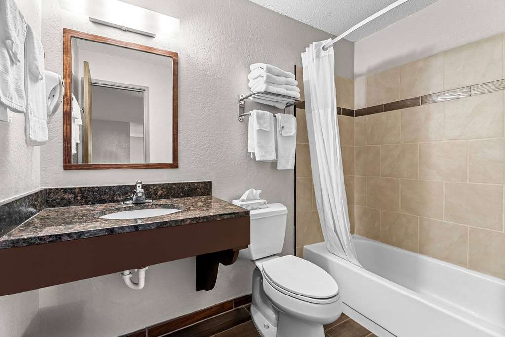 Days Inn by Wyndham Sioux Falls Empire - photo 35