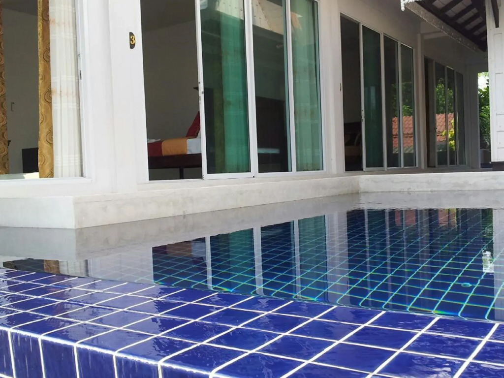 Samroiyod Beach Resort in Sam Roi Yot, Thailand