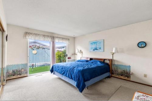 Str25 15 Master Bedroom Marina 22026656 — Marina