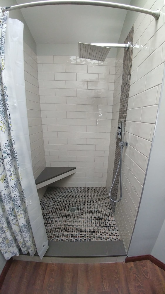 Snug Harbor Inn - photo 107