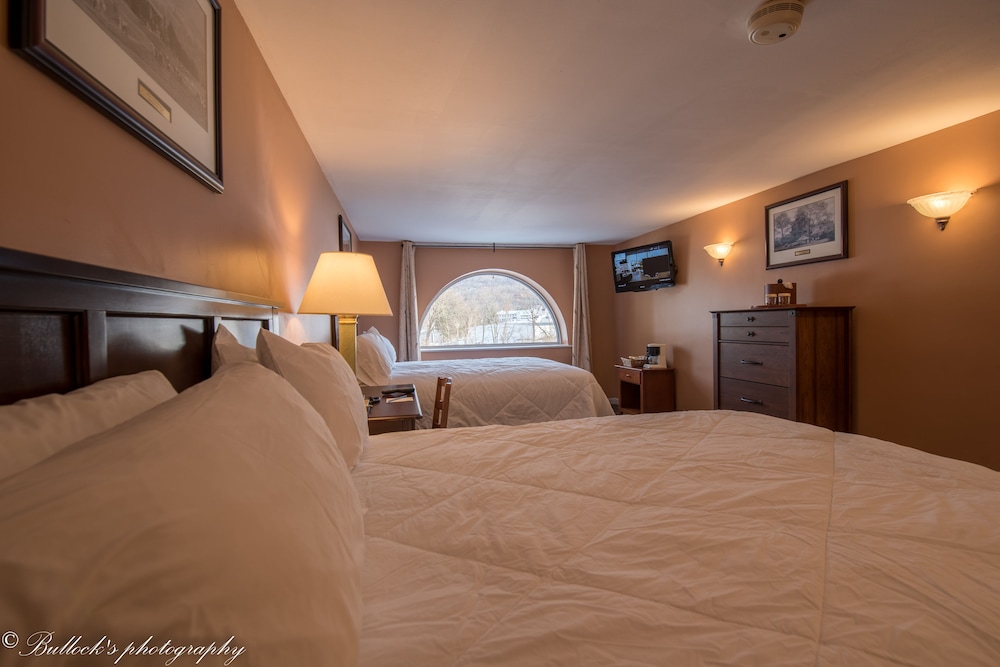 The Shawnee Inn and Golf Resort - photo 10