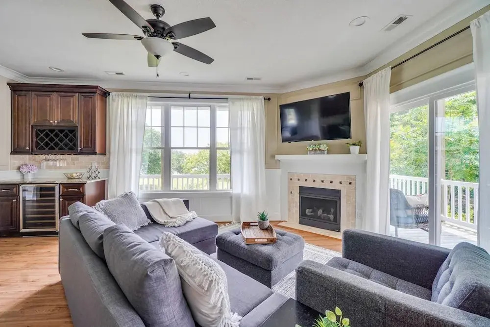 The Hide Away Beach On The Bay in Norfolk, United States