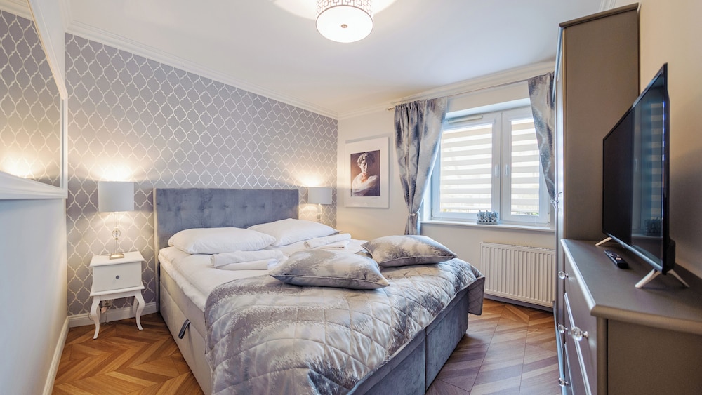 Apartamenty Sun & Snow Hel Centrum — 4-Star Luxury Hotel in Hel, Poland