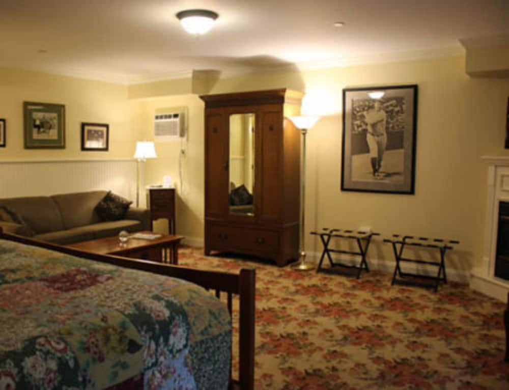 Kearsarge Inn - photo 7