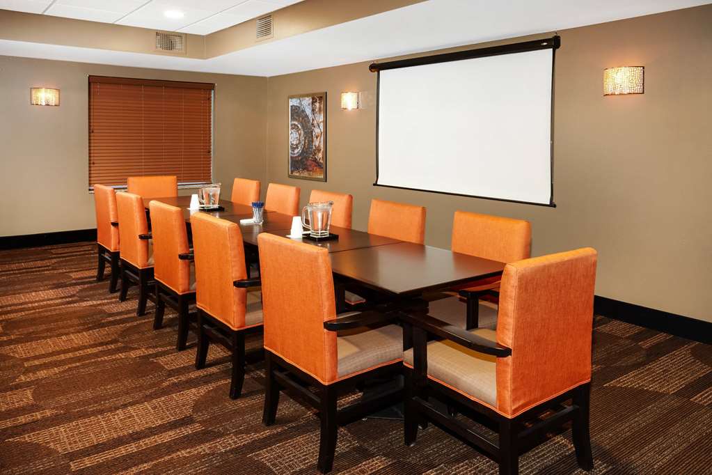 AmericInn by Wyndham Waupun - photo 17