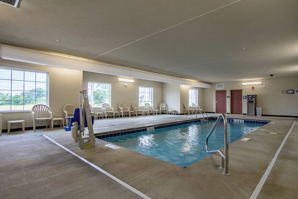 Cobblestone Hotel & Suites Orrville - photo 35