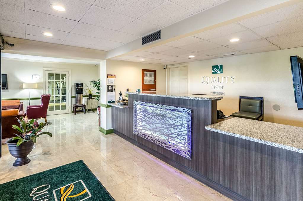 Quality Inn Tanglewood - photo 9