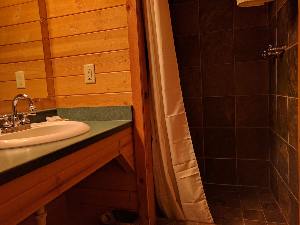 Emerald Forest Cabins - photo 133