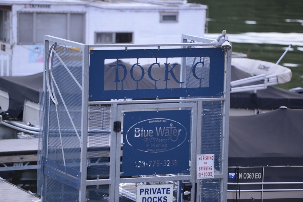 Blue Water Resort - photo 50