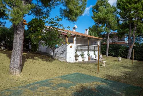 N269 Villa singola quadrilocale con giardino a Numana — 4-Star Luxury Hotel in Numana, Italy