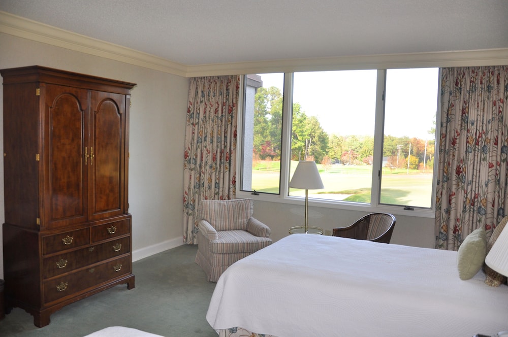 The Inn at Houndslake - photo 19