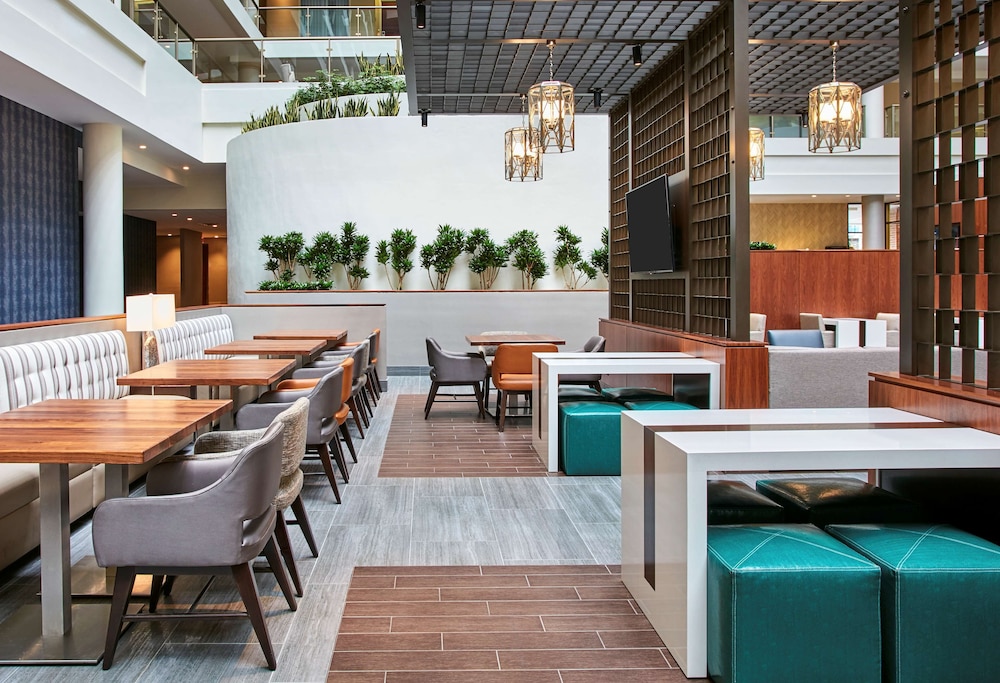 Embassy Suites by Hilton Washington D.C. Georgetown - photo 3