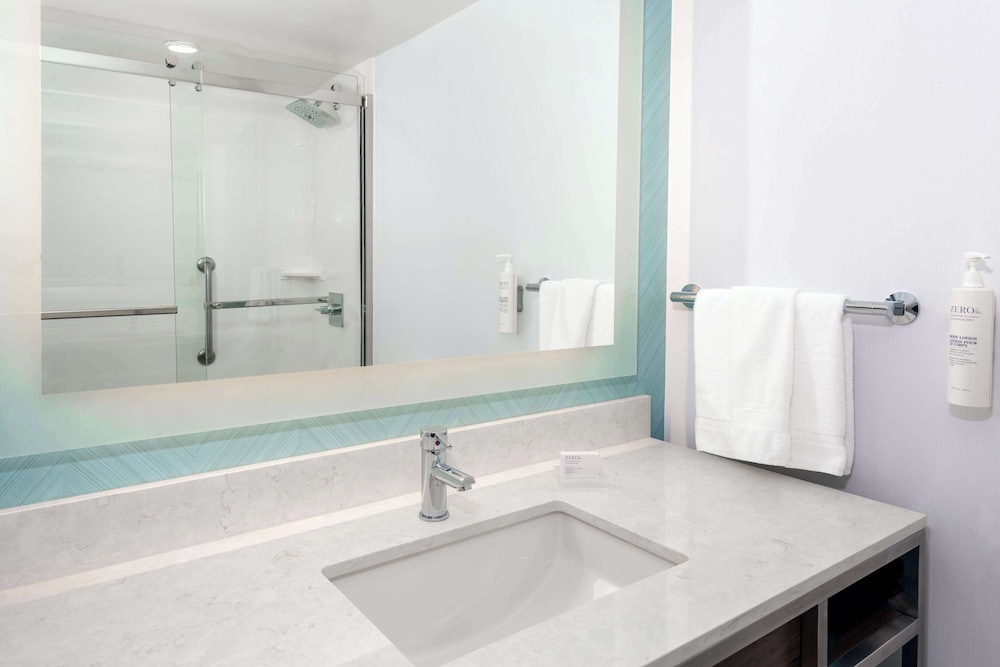 Hilton Garden Inn Charlotte Uptown - photo 21