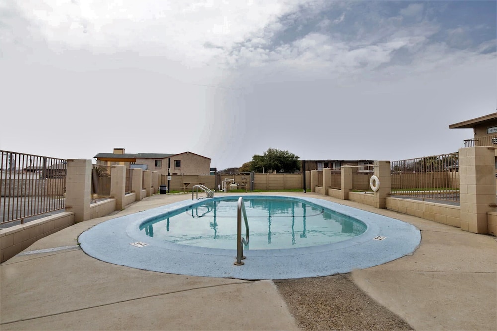 Knights Inn at Lackland Afb San Antonio - photo 33