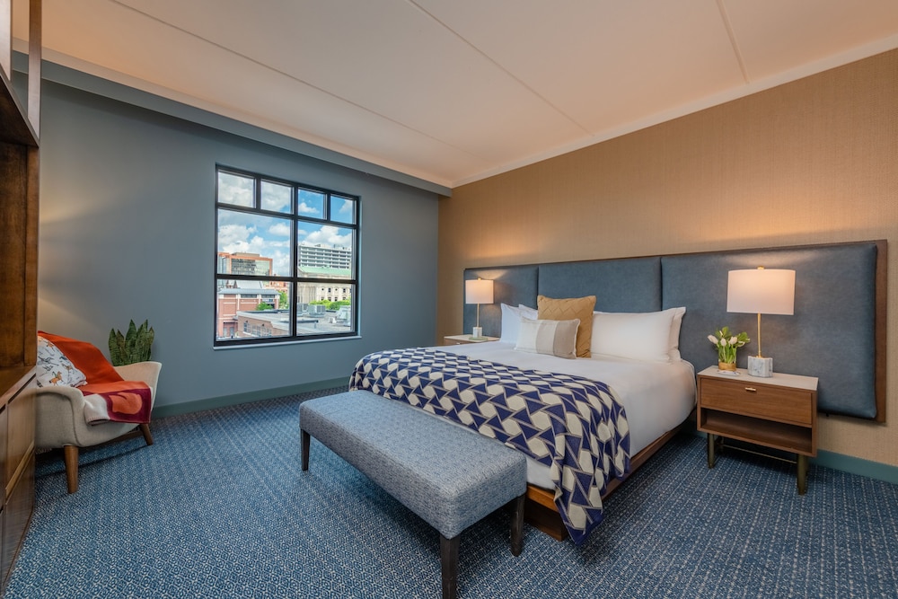 The Bradley Hotel - photo 15