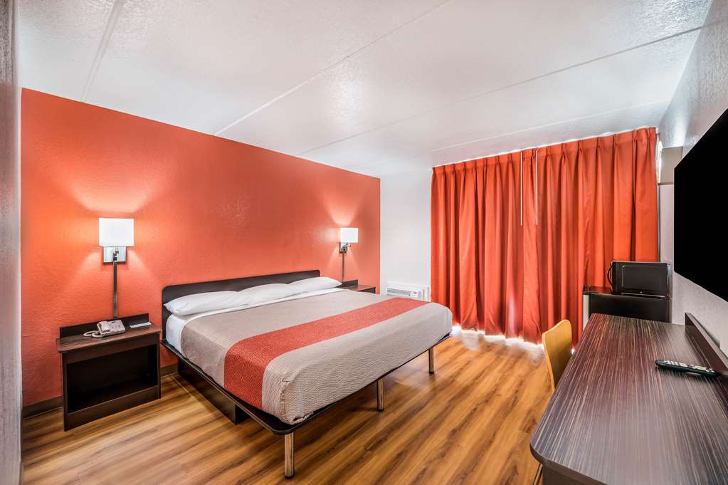 Motel 6 Henderson TX - photo 9