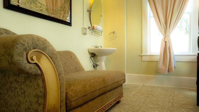 The DeLand Hotel - photo 39