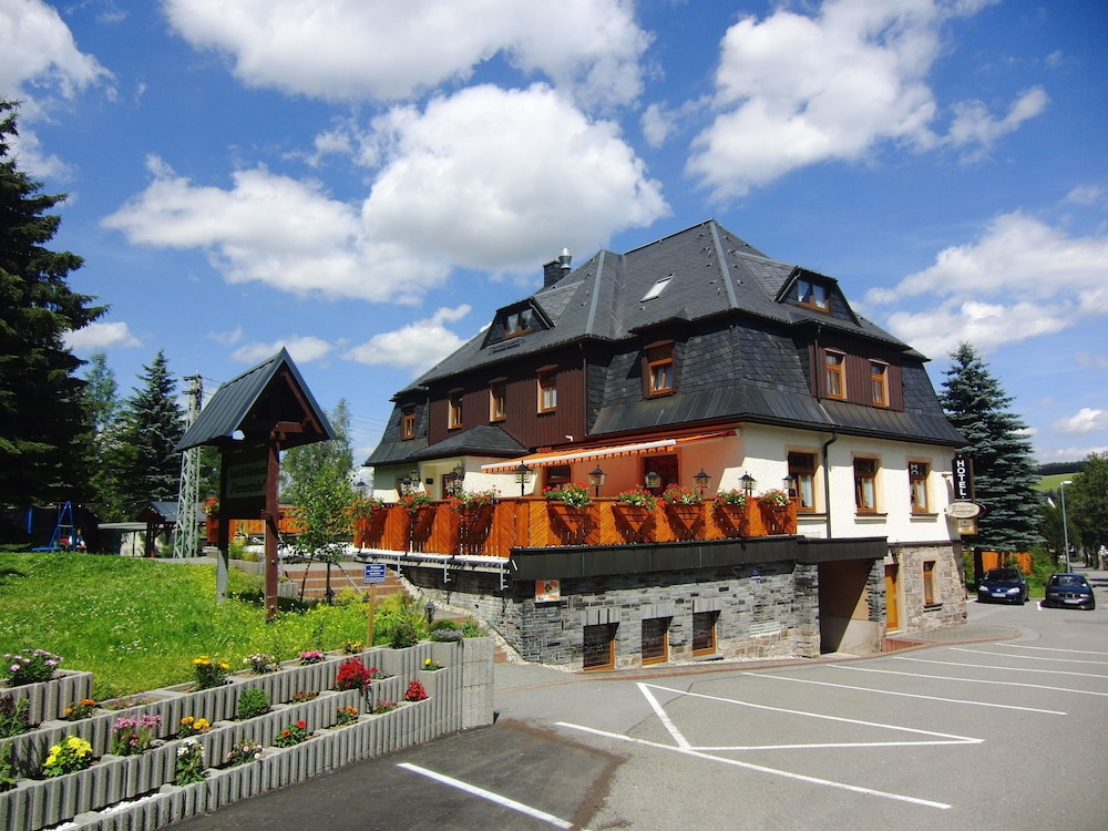 Hotel Vierenstraße — hotel in Neudorf-Bornstein