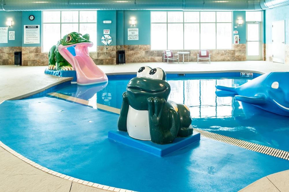 Holiday Inn Express Hotel & Suites Wausau by IHG - photo 9