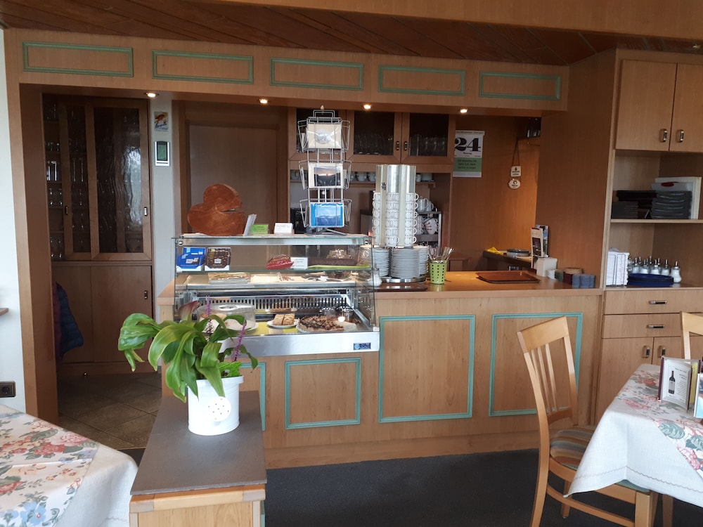 Check-in/Check-out Kiosk