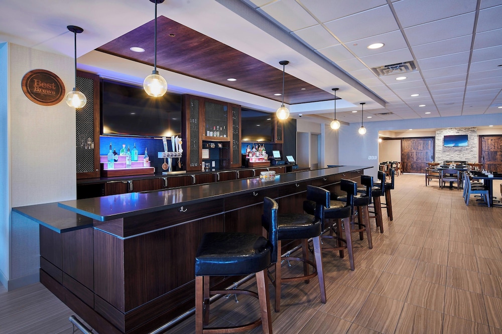 Four Points by Sheraton Cleveland Eastlake - photo 28