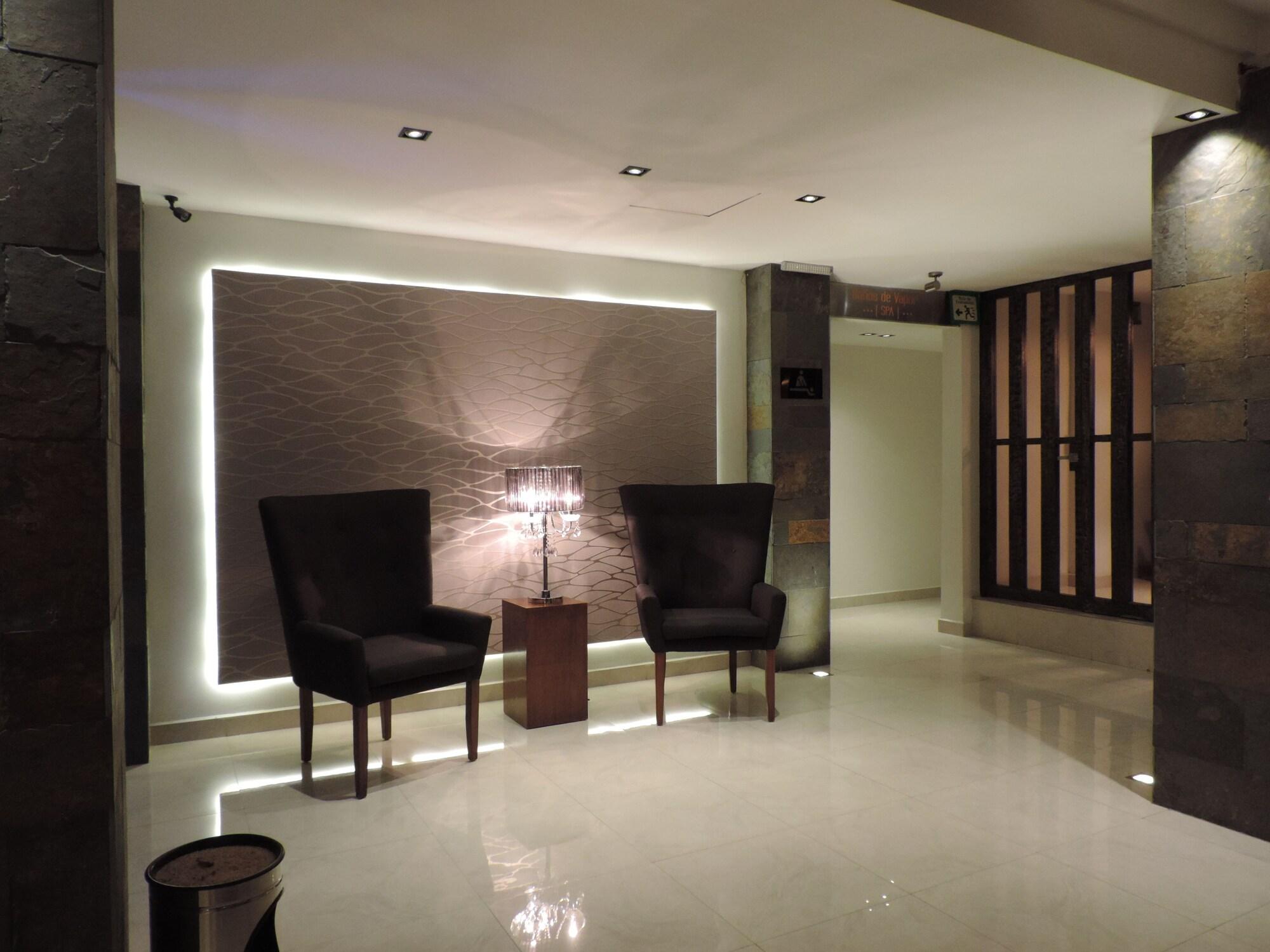 Hotel Señorial Platino in Leon De Los Aldama, Mexico