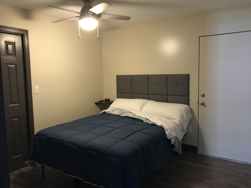 Baxter Park Inn - photo 11