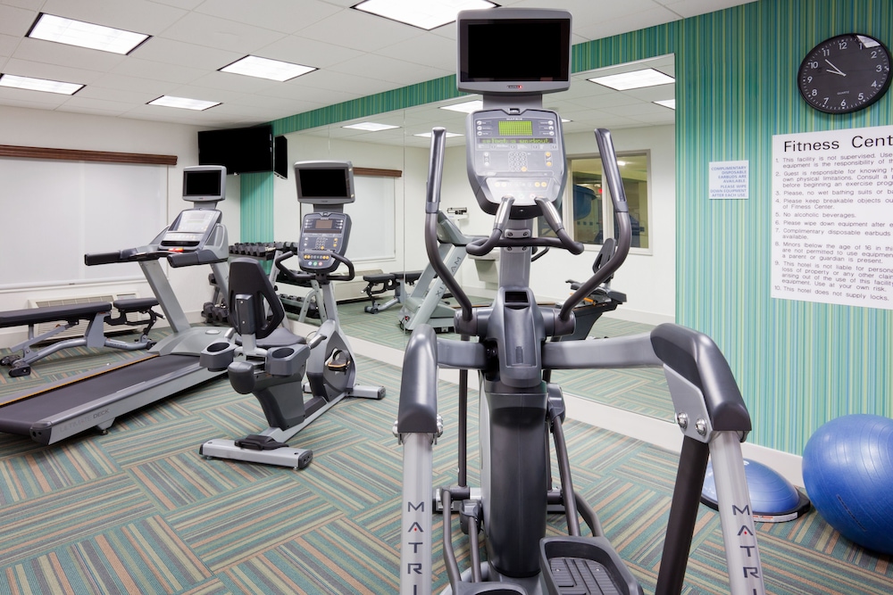 Holiday Inn Express Hotel & Suites Dickinson by IHG - photo 25