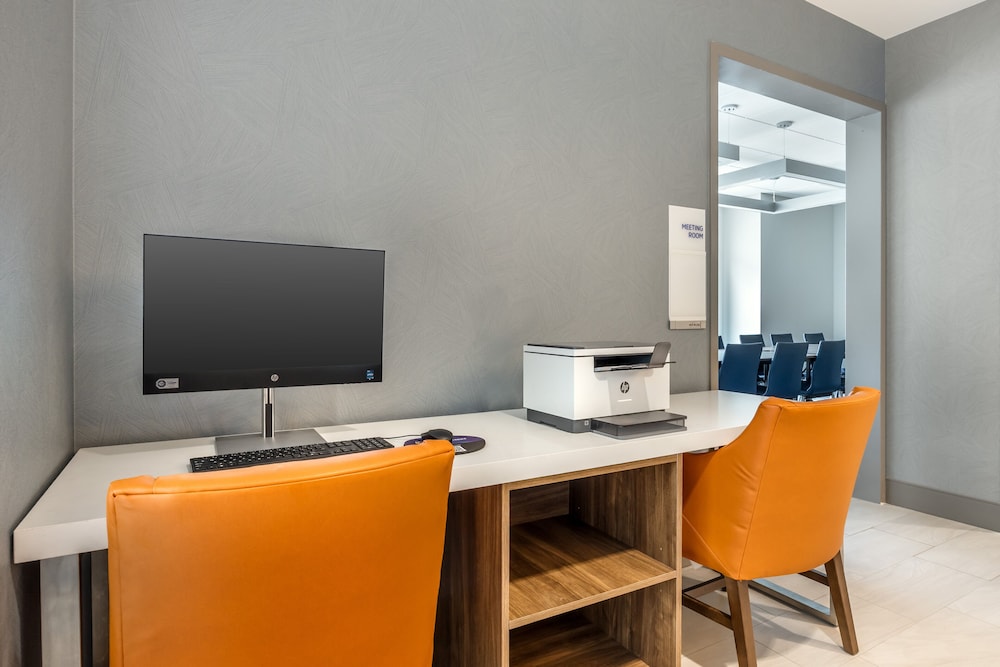 Holiday Inn Express & Suites Nashville West End Univ Area by IHG - photo 34